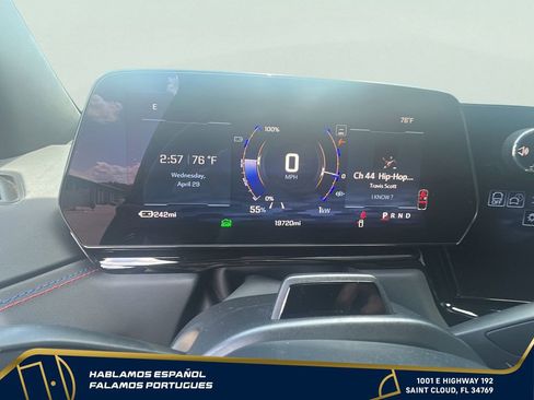 Certified 2025 Chevrolet Silverado EV RST AWD/4WD image 18