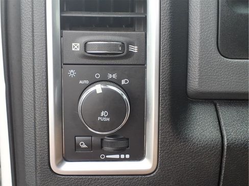 Used 2017 RAM 1500 Big Horn AWD/4WD image 16