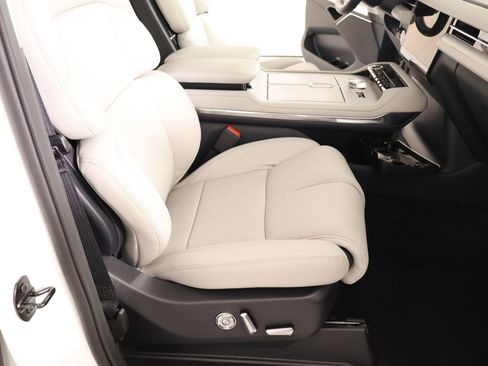 New 2026 Lincoln Navigator Reserve AWD/4WD image 15