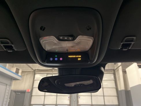 Used 2022 Chevrolet TrailBlazer RS image 30