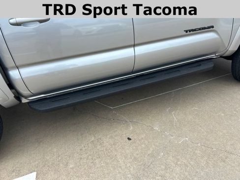Used 2023 Toyota Tacoma TRD Sport w/ TRD Premium Sport Package AWD/4WD image 3