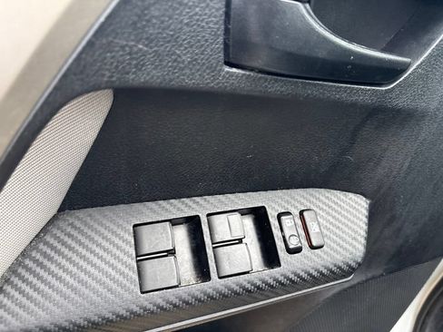 Used 2014 Toyota RAV4 LE FWD image 12