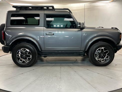 Used 2021 Ford Bronco Outer Banks AWD/4WD image 6