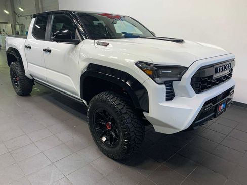 Used 2025 Toyota Tacoma TRD Pro w/ Tow Tech Package image 2