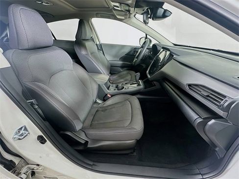 Used 2024 Subaru Crosstrek 2.0i Premium image 8