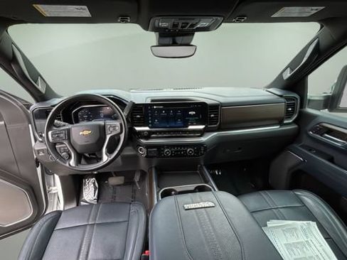 Used 2024 Chevrolet Silverado 2500 High Country w/ High Country Premium Package AWD/4WD image 16