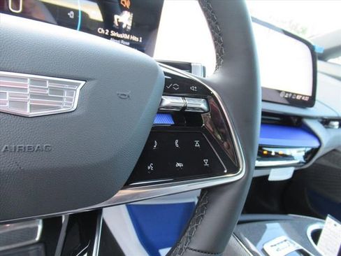 New 2026 Cadillac Optiq Sport 2 image 19