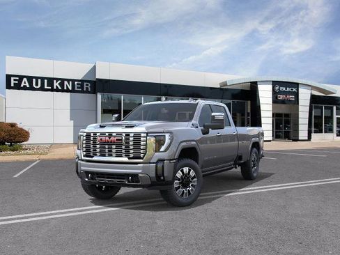 New 2026 GMC Sierra 2500 Denali w/ Denali Reserve Package image 8
