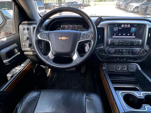 Used 2015 Chevrolet Silverado 1500 LTZ AWD/4WD image 7