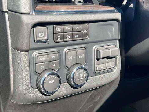 New 2026 Chevrolet Suburban Premier w/ Sun And Tow Package image 13