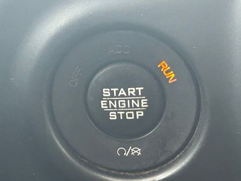 Used 2020 Jeep Wrangler Unlimited Sahara AWD/4WD image 51