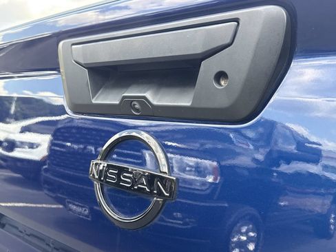Used 2022 Nissan Frontier PRO-4X AWD/4WD image 37