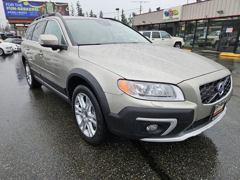 Used 2016 Volvo XC70 T5 Platinum w/ Protection Package image 3