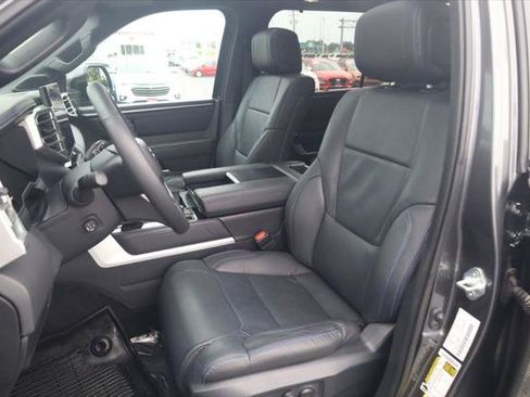 Certified 2025 Toyota Sequoia Platinum AWD/4WD image 19
