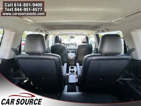 Used 2017 Toyota Highlander XLE AWD/4WD image 26