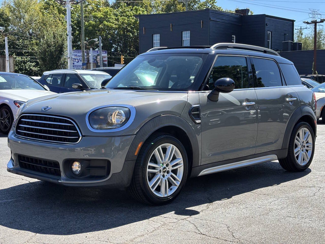 Used 2017 MINI Cooper Countryman FWD image 4