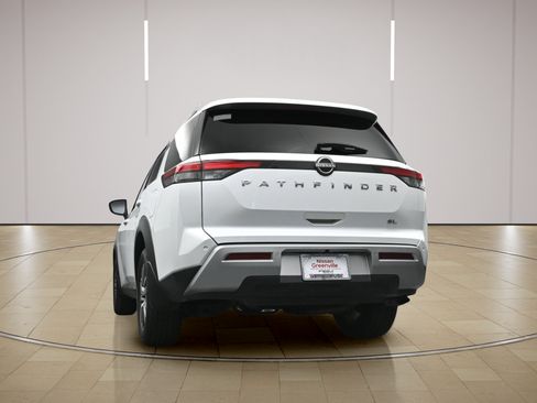 Certified 2025 Nissan Pathfinder SL FWD image 28