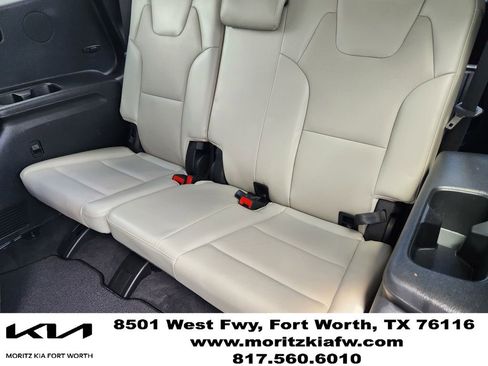 Used 2022 Kia Telluride S FWD image 29