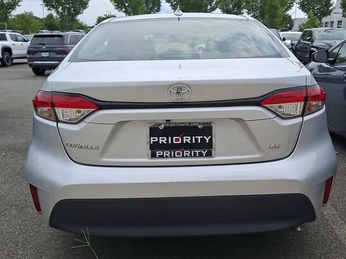 Used 2024 Toyota Corolla LE FWD image 4