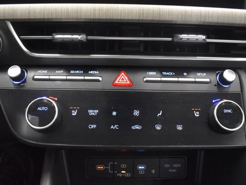 Used 2025 Hyundai Sonata SEL FWD image 27
