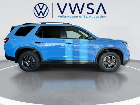 Used 2023 Honda Pilot TrailSport image 8