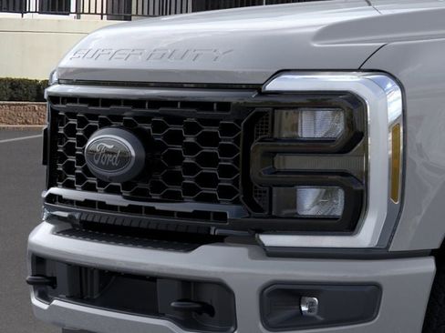 New 2026 Ford F350 Lariat w/ Black Appearance Package AWD/4WD image 17