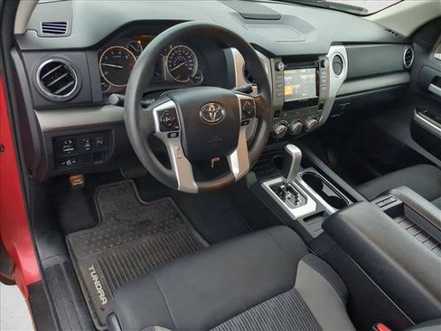 Used 2015 Toyota Tundra SR5 w/ SR5 Upgrade Package image 10