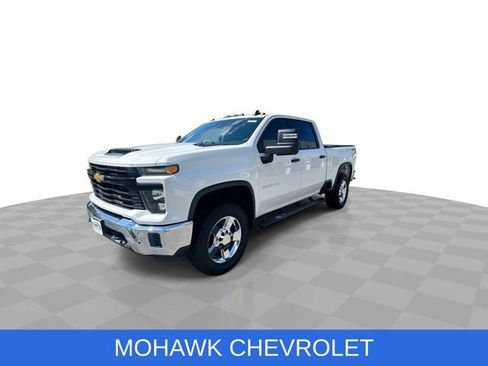 Used 2024 Chevrolet Silverado 2500 W/T w/ WT Convenience Package AWD/4WD image 4