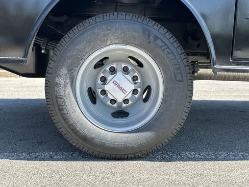 New 2025 GMC Sierra 3500 Pro w/ Convenience Package image 16