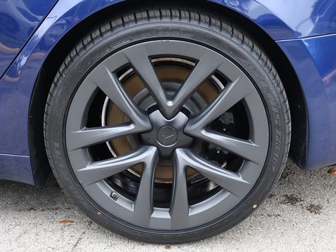 Used 2022 Tesla Model S image 23