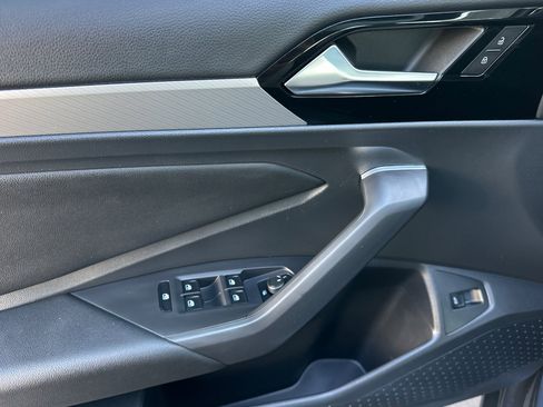 Used 2019 Volkswagen Jetta R-Line w/ R-Line Cold Weather Package image 11