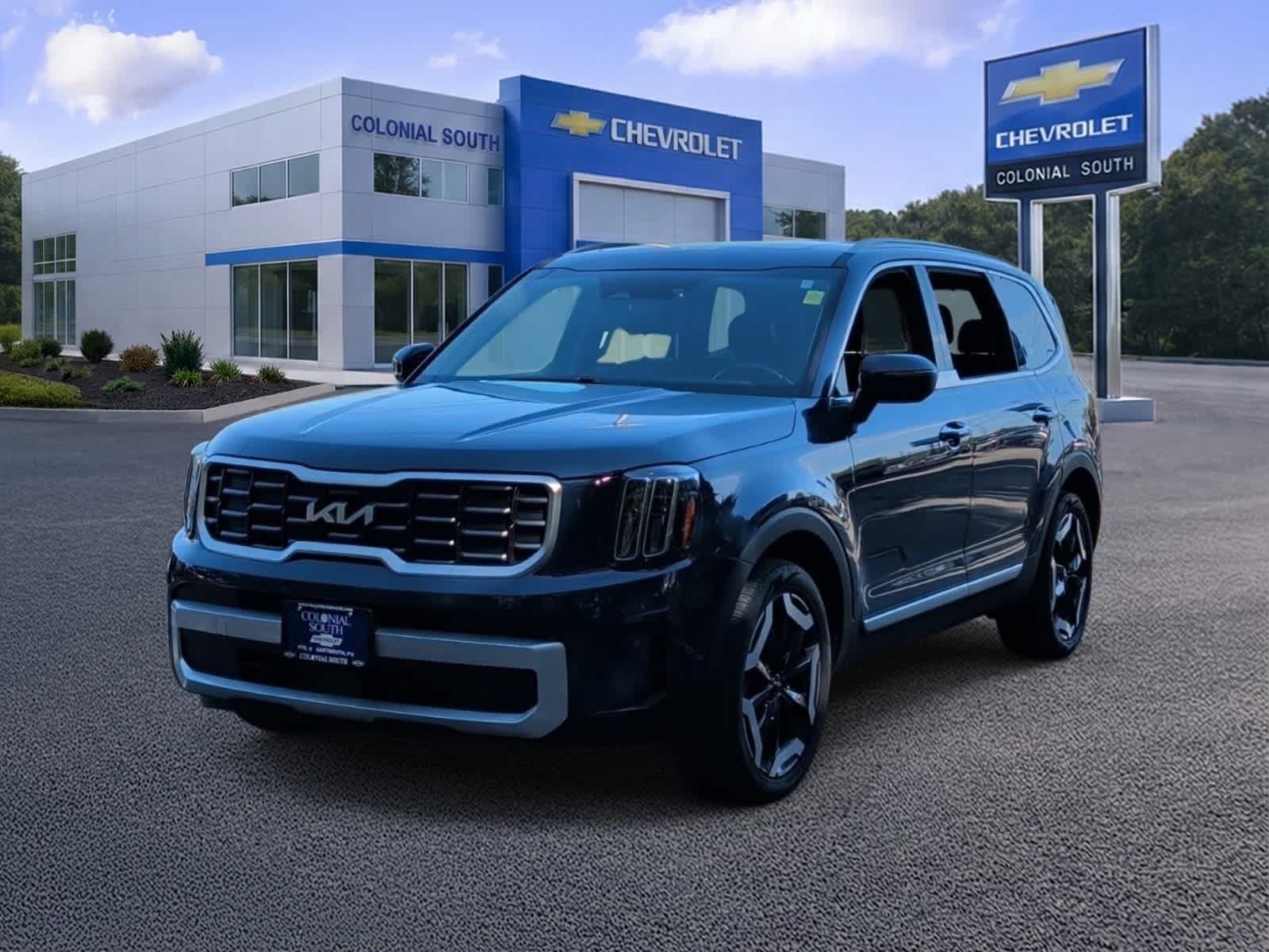 Used 2023 Kia Telluride S w/ S Sunroof Package AWD/4WD image 1