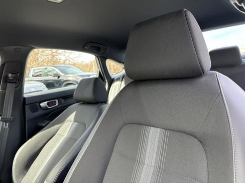 Used 2023 Honda Civic Sport image 15