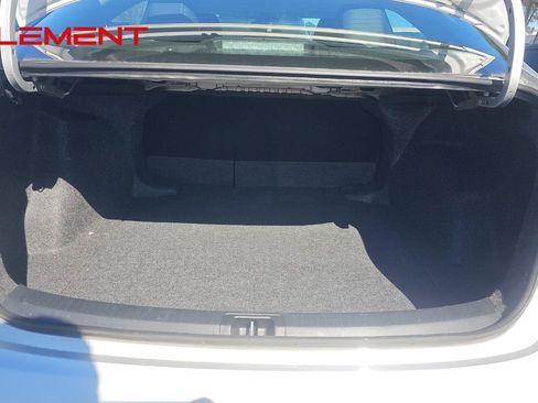 Used 2025 Toyota Corolla LE image 17