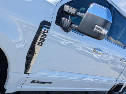 New 2026 Ford F250 Lariat w/ Chrome Package image 13