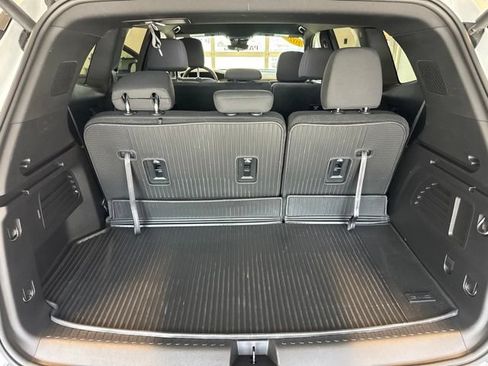 Used 2026 GMC Acadia Elevation w/ LPO, Floor Liner Package AWD/4WD image 17