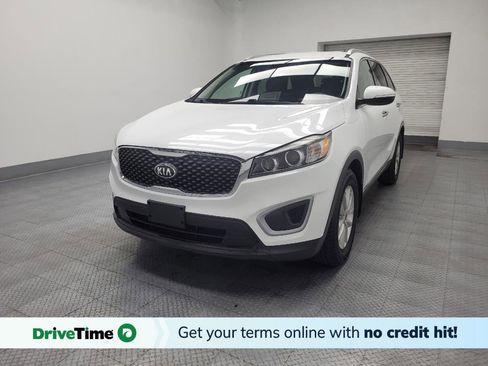 Used 2018 Kia Sorento LX image 1