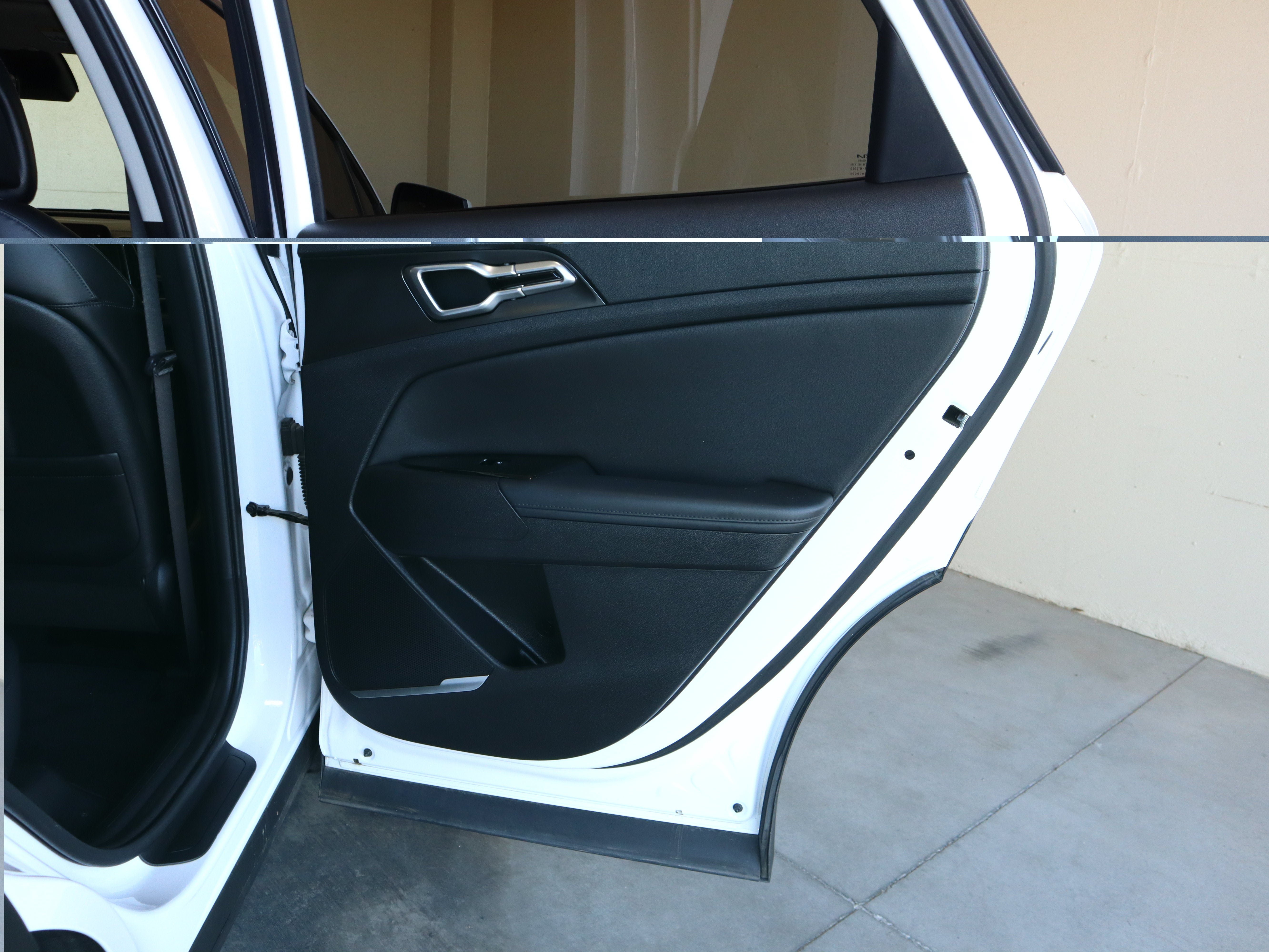 Used 2023 Kia Sportage EX FWD image 42