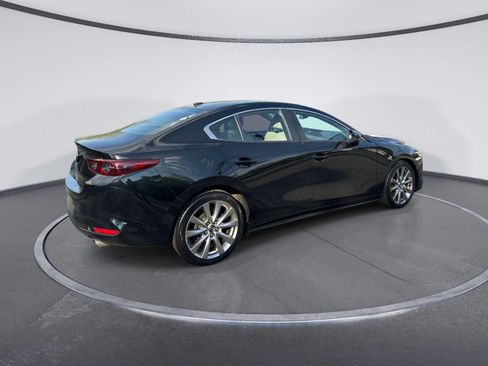 Used 2020 MAZDA MAZDA3 AWD Sedan w/ Preferred Package image 4