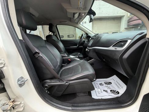 Used 2018 Dodge Journey GT w/ Driver Convenience Group AWD/4WD image 30