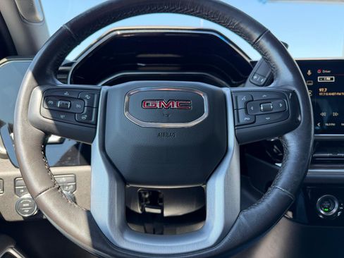 Used 2022 GMC Sierra 1500 Elevation AWD/4WD image 14