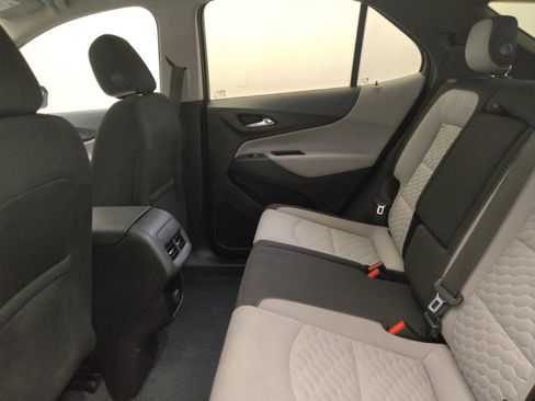 Used 2018 Chevrolet Equinox LS FWD image 18