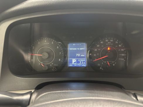 Used 2015 Toyota Sienna LE image 19