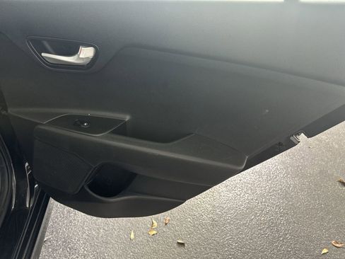 Used 2022 Kia Rio S image 31