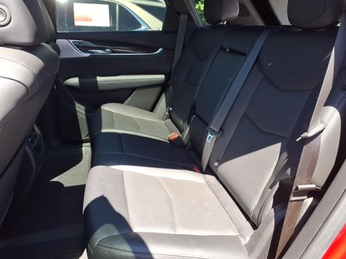 Used 2021 Cadillac XT5 Premium Luxury w/ LPO, Floor Liner Package AWD/4WD image 16