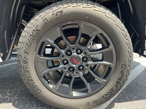 Used 2024 Toyota Tundra SR5 w/ SR5 Premium Package AWD/4WD image 28