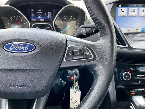 Used 2018 Ford Escape SEL w/ Ford Safe & Smart Package FWD image 11