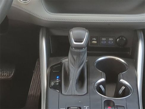 Certified 2022 Toyota Highlander XLE image 19