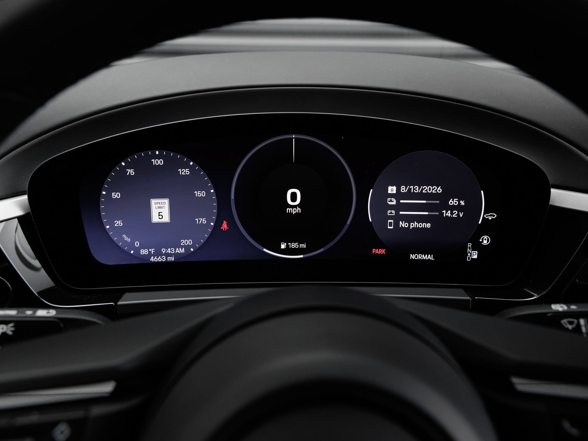 Certified 2025 Porsche Macan Electric RWD image 18