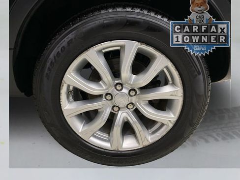 Used 2016 Land Rover Range Rover Evoque SE image 17